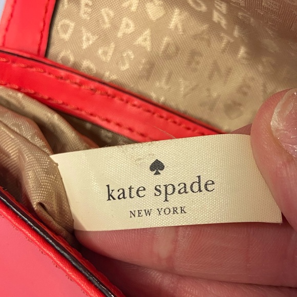 Kate Spade New York Cindy Wallet Pink/Salmon Color 9"x5.5" Magnetic Closure - Picture 5 of 7